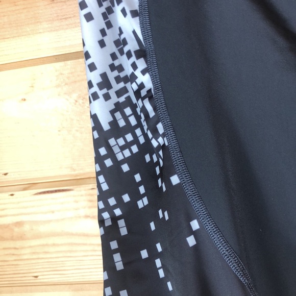 Sportneer Men's Padded Biking Shorts, size Large - Picture 3 of 7